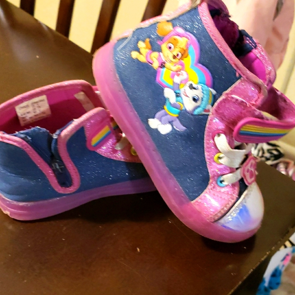 Girls Paw Patrol Size 10 high top tennis shoes